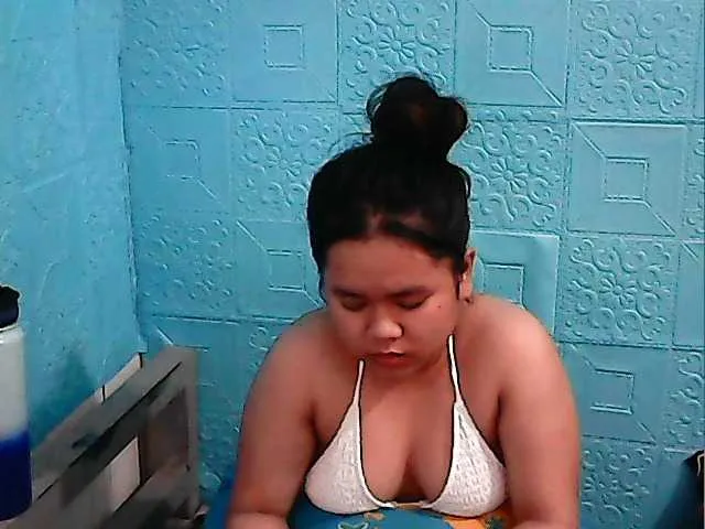 Live sex webcam photo for ShailaJeen #292208547