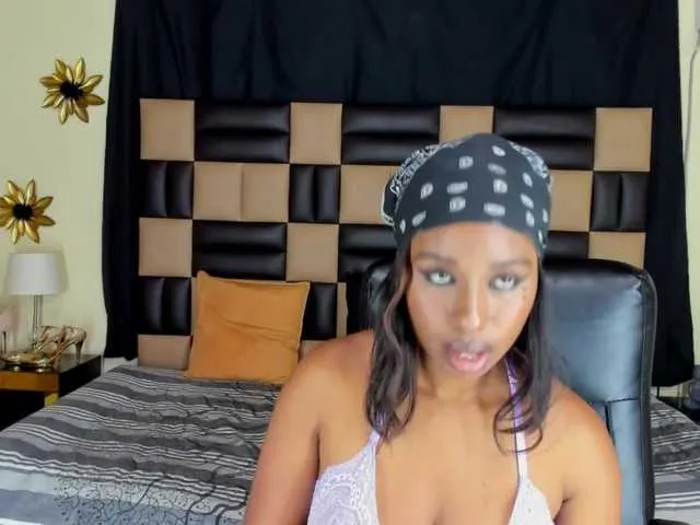 Live sex webcam photo for ShailenSander #277041691