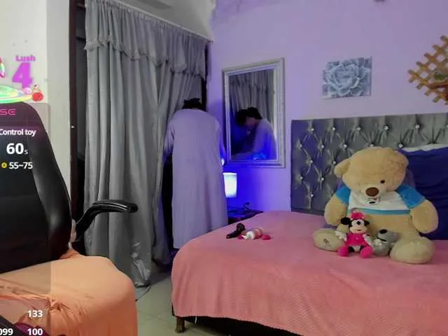 Live sex webcam photo for Shaira-Awada #291258391