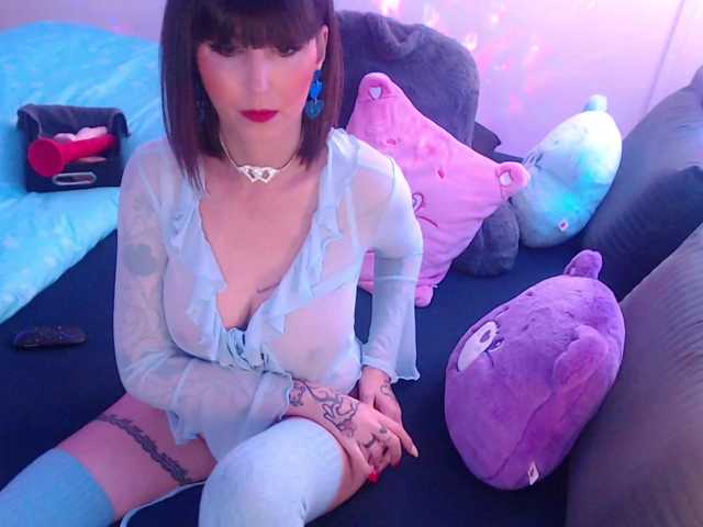 Live sex webcam photo for Shan1302 #290386574