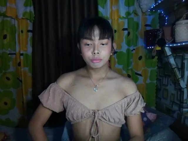 Live sex webcam photo for ShaneImpress #277470190