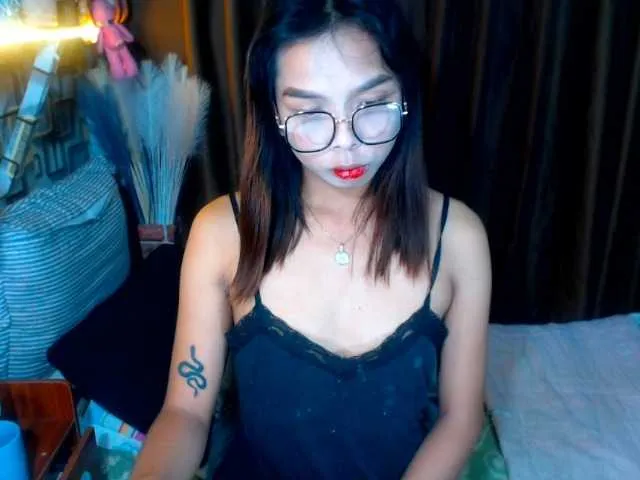 Live sex webcam photo for ShaneImpress #278069140
