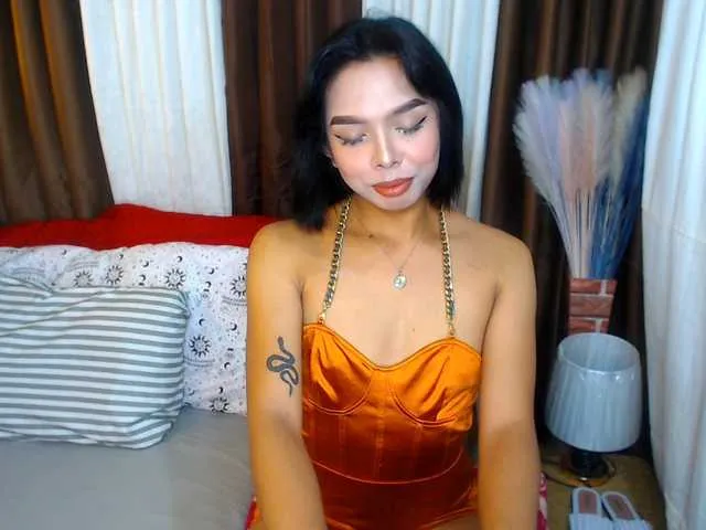 Live sex webcam photo for ShaneImpress #288117207