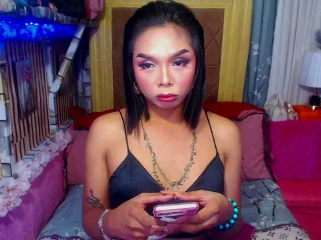 Live sex webcam photo for ShaneImpress #290507763