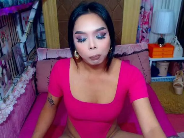 Live sex webcam photo for ShaneImpress #290711033