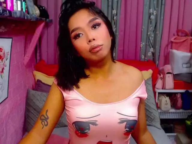 Live sex webcam photo for ShaneImpress #291631532