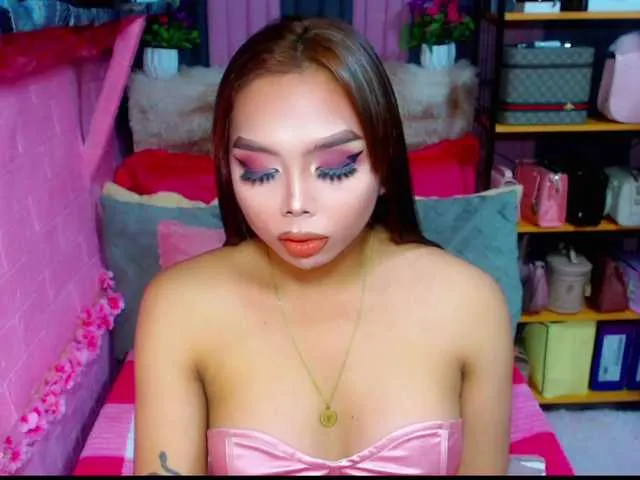 Live sex webcam photo for ShaneImpress #292103098