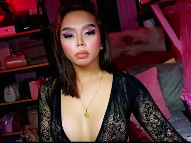 Live sex webcam photo for ShaneImpress #292222288