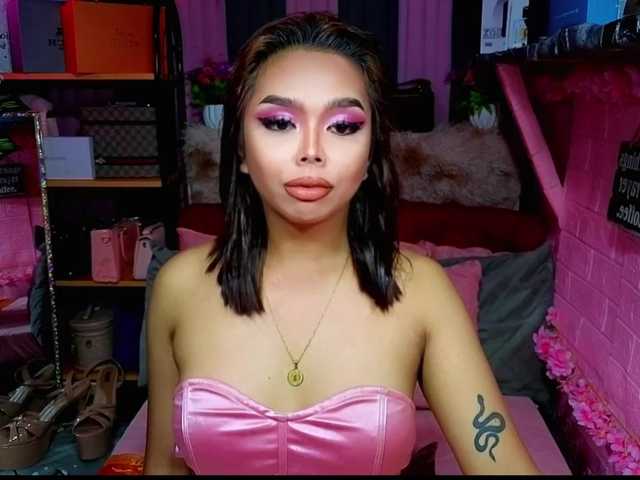 Live sex webcam photo for ShaneImpress #292333456