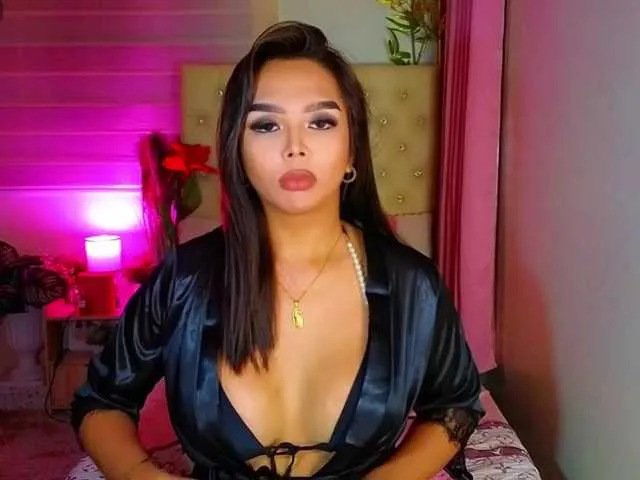 Live sex webcam photo for ShaneImpress #293728631