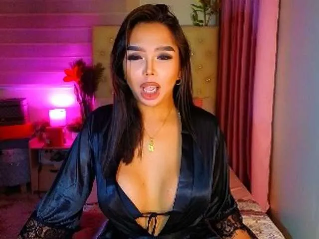 Live sex webcam photo for ShaneImpress #293733839