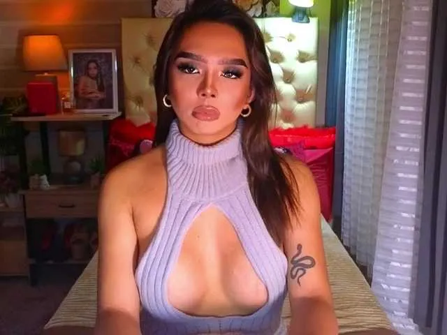 Live sex webcam photo for ShaneImpress #294050728