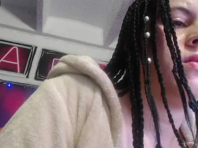Live sex webcam photo for ShanellMoore #290743786