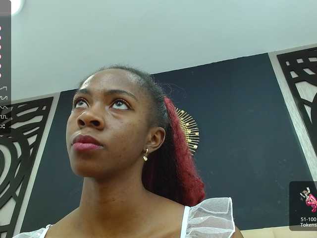 Live sex webcam photo for Shanelle3 #276179032