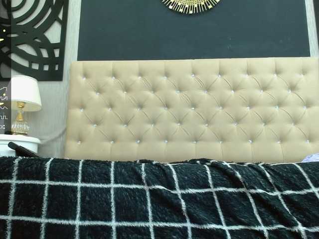 Live sex webcam photo for Shanelle3 #276503312