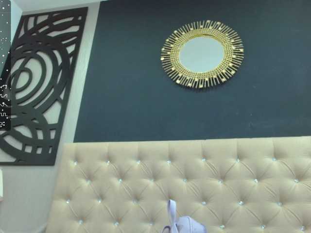 Live sex webcam photo for Shanelle3 #276565644