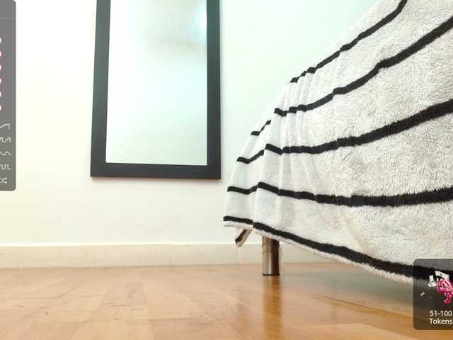 Live sex webcam photo for Shanelle3 #276704234