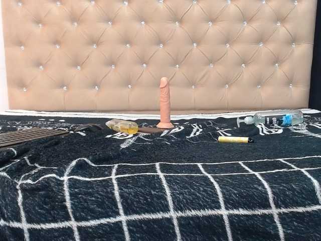 Live sex webcam photo for Shanelle3 #277166531