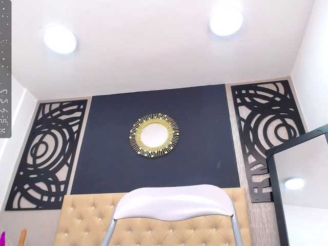 Live sex webcam photo for Shanelle3 #277510397