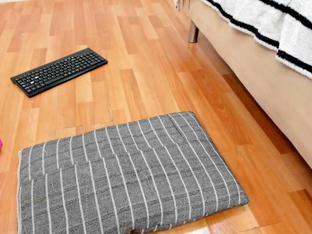 Live sex webcam photo for Shanelle3 #290402340