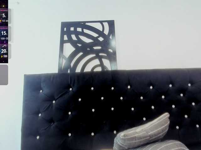 Live sex webcam photo for Shanelle3 #290718849