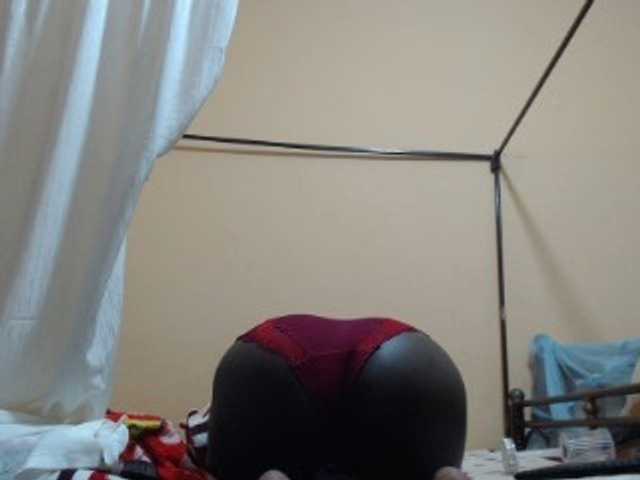 Live sex webcam photo for ShaniceWills #277617349