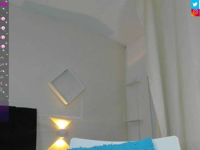 Live sex webcam photo for Shanna03 #276156259