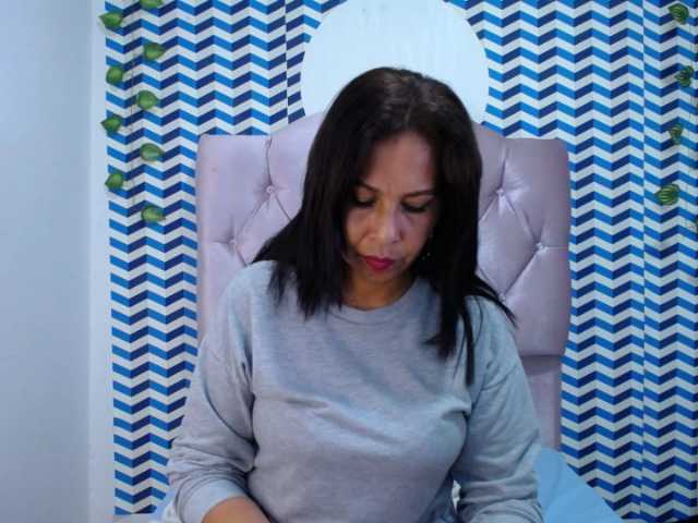 Live sex webcam photo for Shanon-mature #290140115