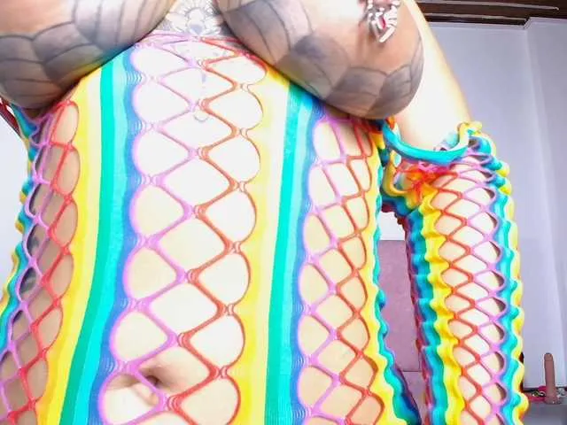 Live sex webcam photo for ShanonSaavedra #276770501