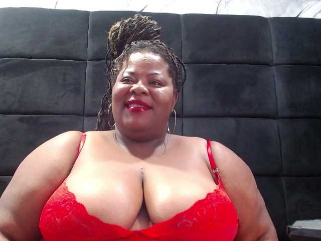 Live sex webcam photo for ShantalBBW #290983053