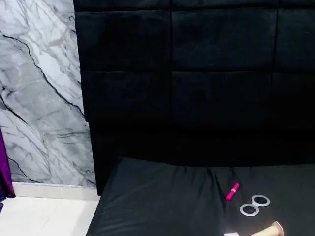 Live sex webcam photo for ShantalBBW #291646763