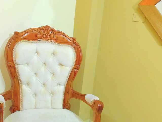 Live sex webcam photo for ShantalDivine #272746322