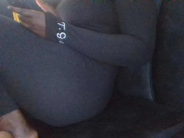 Live sex webcam photo for Shantell #293953805