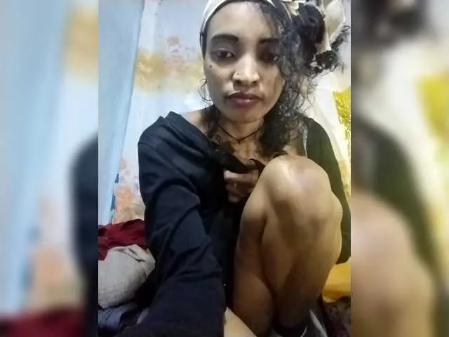Live sex webcam photo for Shanya12 #293692542