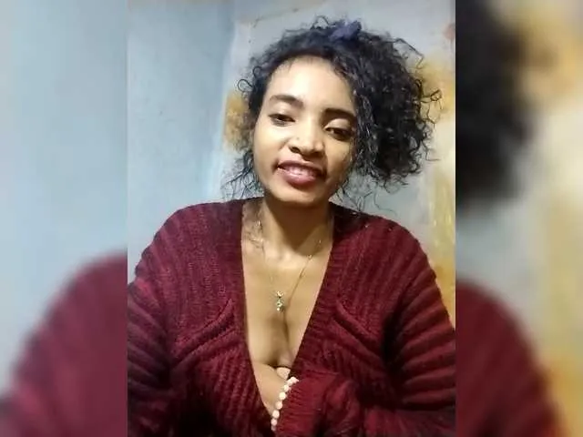 Live sex webcam photo for Shanya12 #293947472