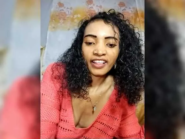 Live sex webcam photo for Shanya12 #293997184