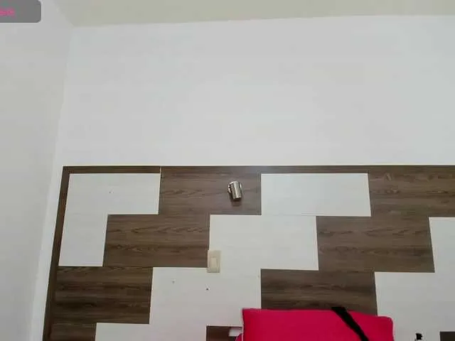 Live sex webcam photo for Sharajey #289467775