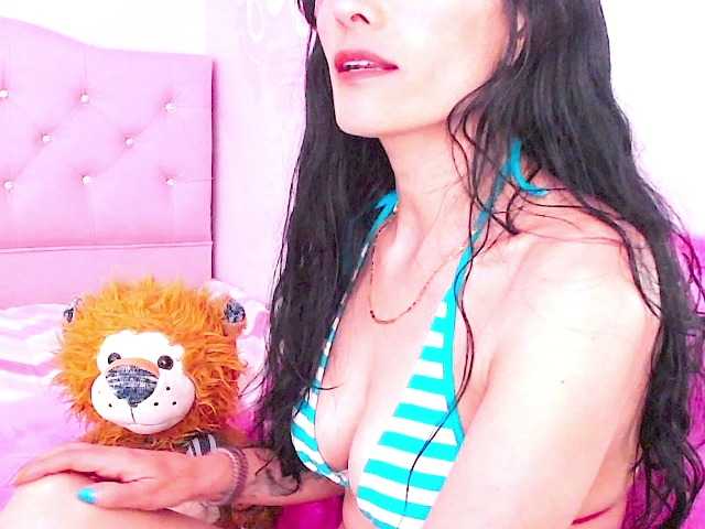 Live sex webcam photo for Shari-Cherry #272011675