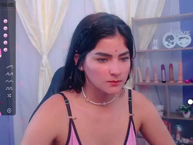 Live sex webcam photo for SharickHill #273446222