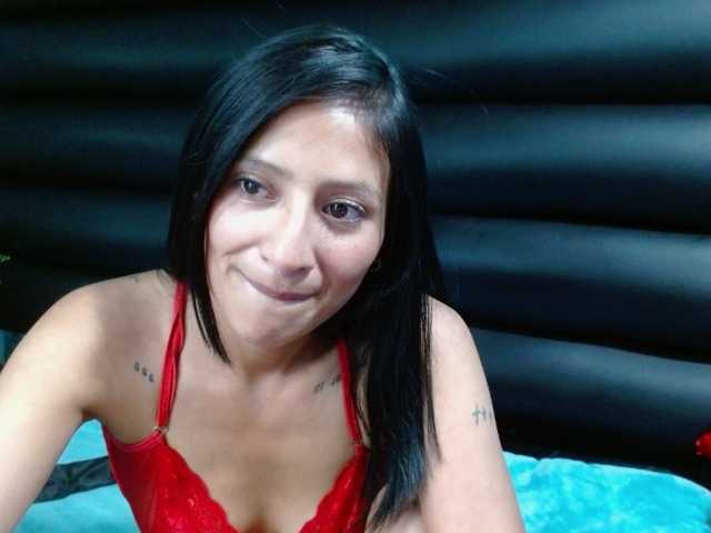 Live sex webcam photo for SharlotRodriguez #277513987