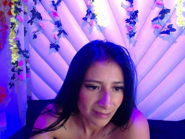 Live sex webcam photo for SharlotRodriguez #290485539
