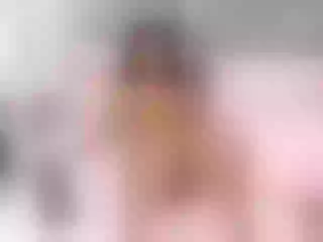 Live sex webcam photo for SharlottDiamons #277467602