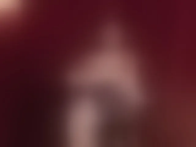 Live sex webcam photo for Sharlotte-1 #293118277