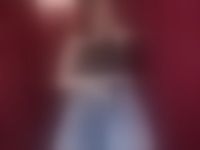 Live sex webcam photo for Sharlotte-1 #293179882