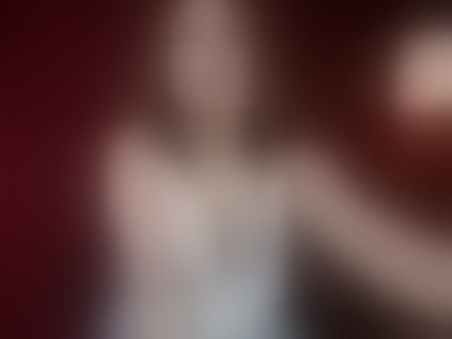 Live sex webcam photo for Sharlotte-1 #293449757