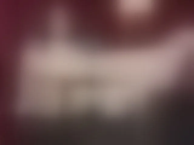 Live sex webcam photo for Sharlotte-1 #293562641