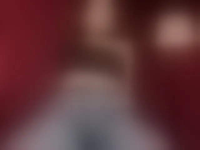 Live sex webcam photo for Sharlotte-1 #294148123