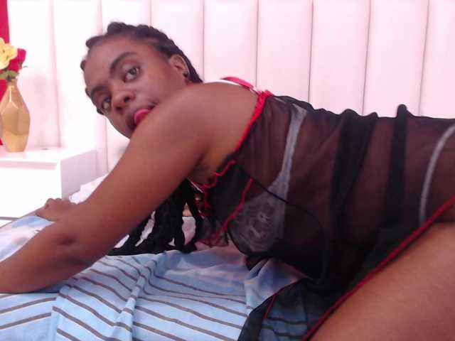 Live sex webcam photo for Sharol-Black #276286654