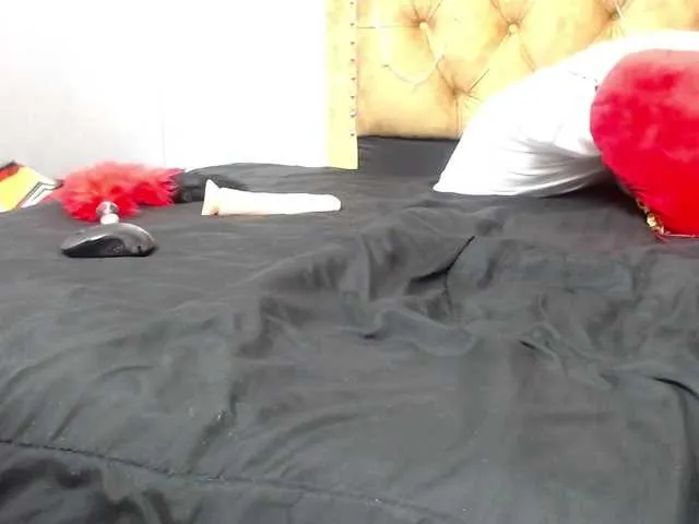 Live sex webcam photo for SharolCristal #273682482