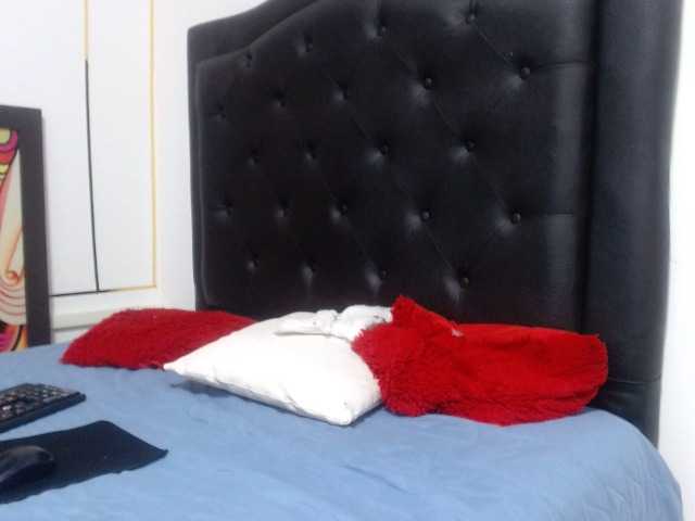 Live sex webcam photo for Sharon-lady #275539789